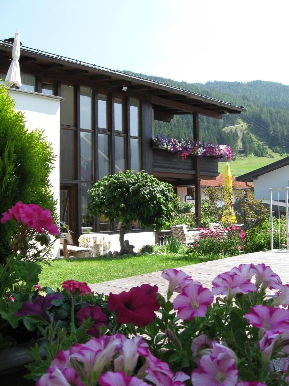 Haus Christine * Mieders